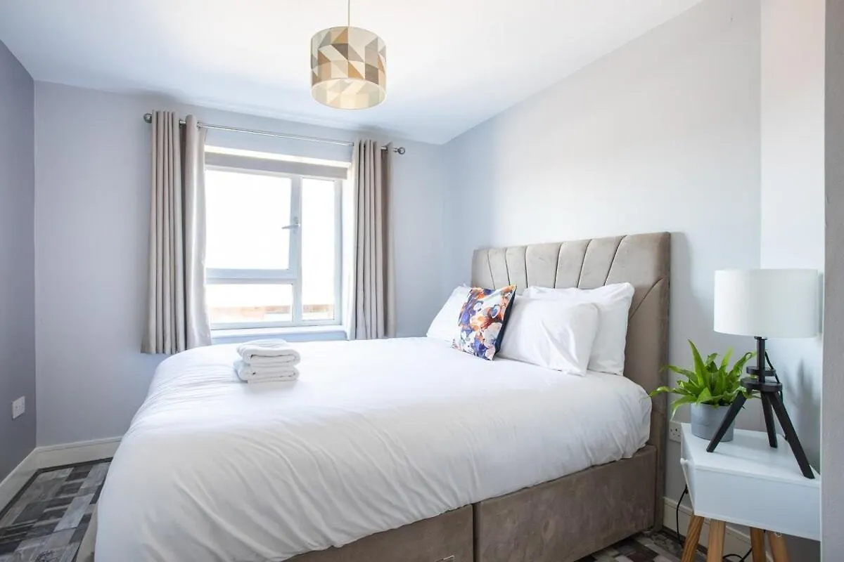 5 Star Ultra Luxury I Great Views I Underground Parking I Long Stay Belfast 0*,  Regno Unito